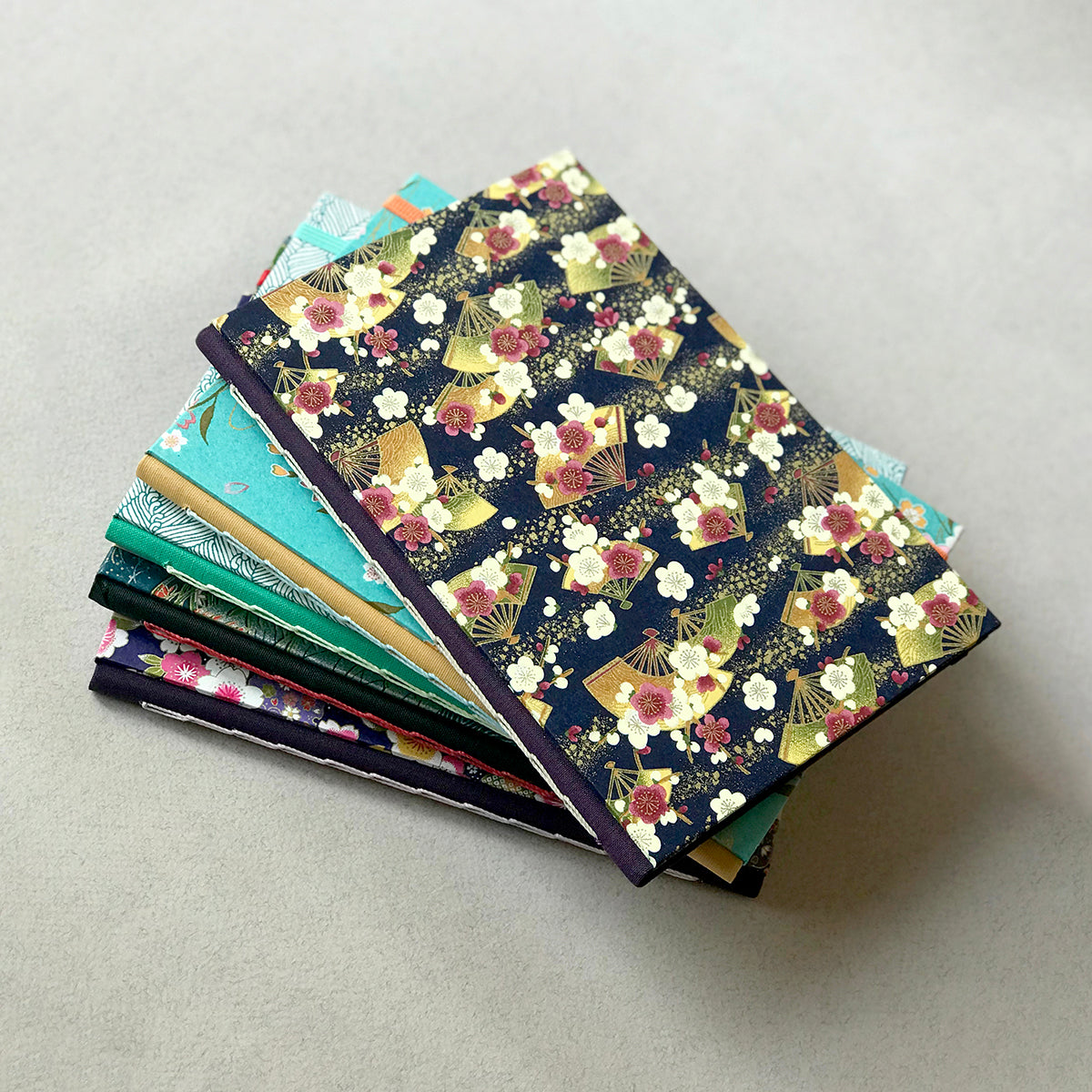 Journal A5 éventails et fleurs de cerisier